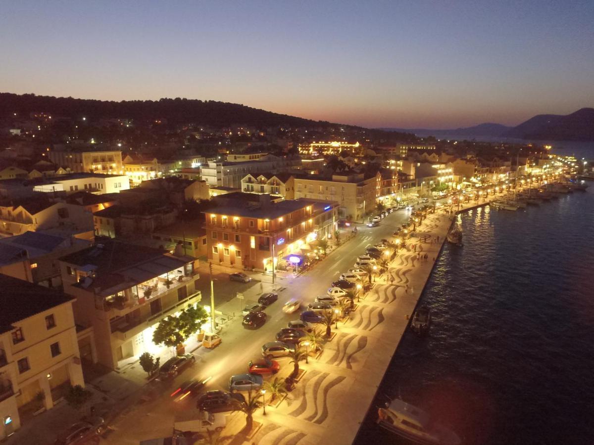 Tourist Boutique Hotel Argostoli  Exteriör bild
