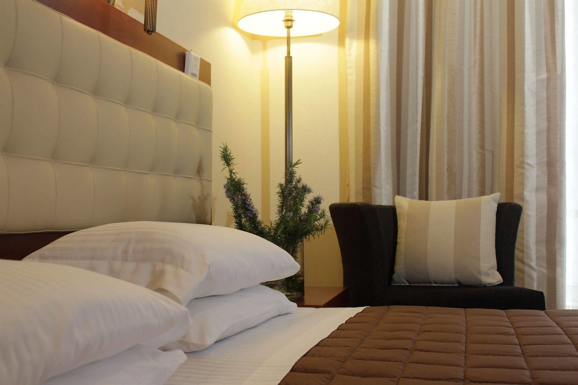 Tourist Boutique Hotel Argostoli  Exteriör bild